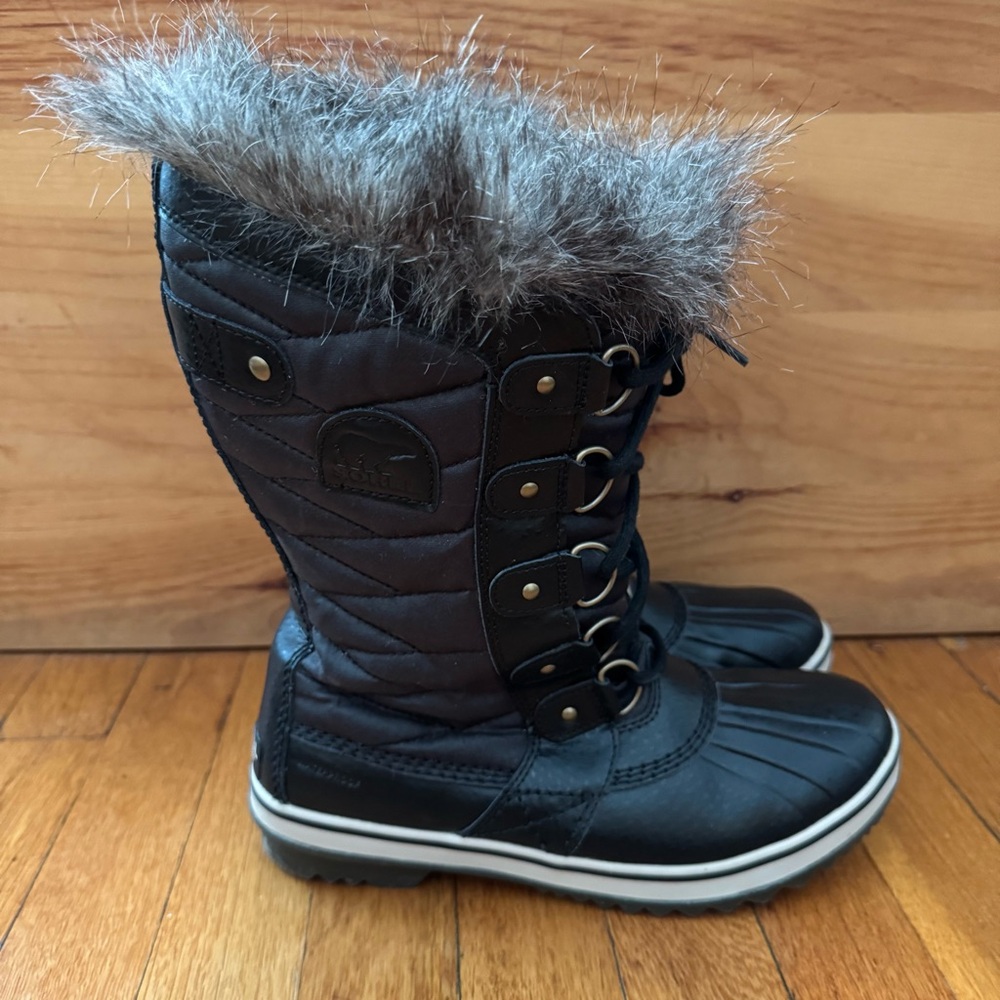 Sorel Tofino II Faux Fur Boots